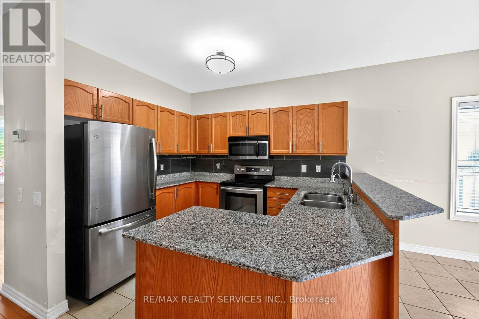 Photo 8 of 249 Berry Street, Shelburne ON
