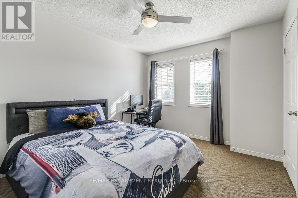 Photo 15 of 45 Cathedral Street, Hamilton ON