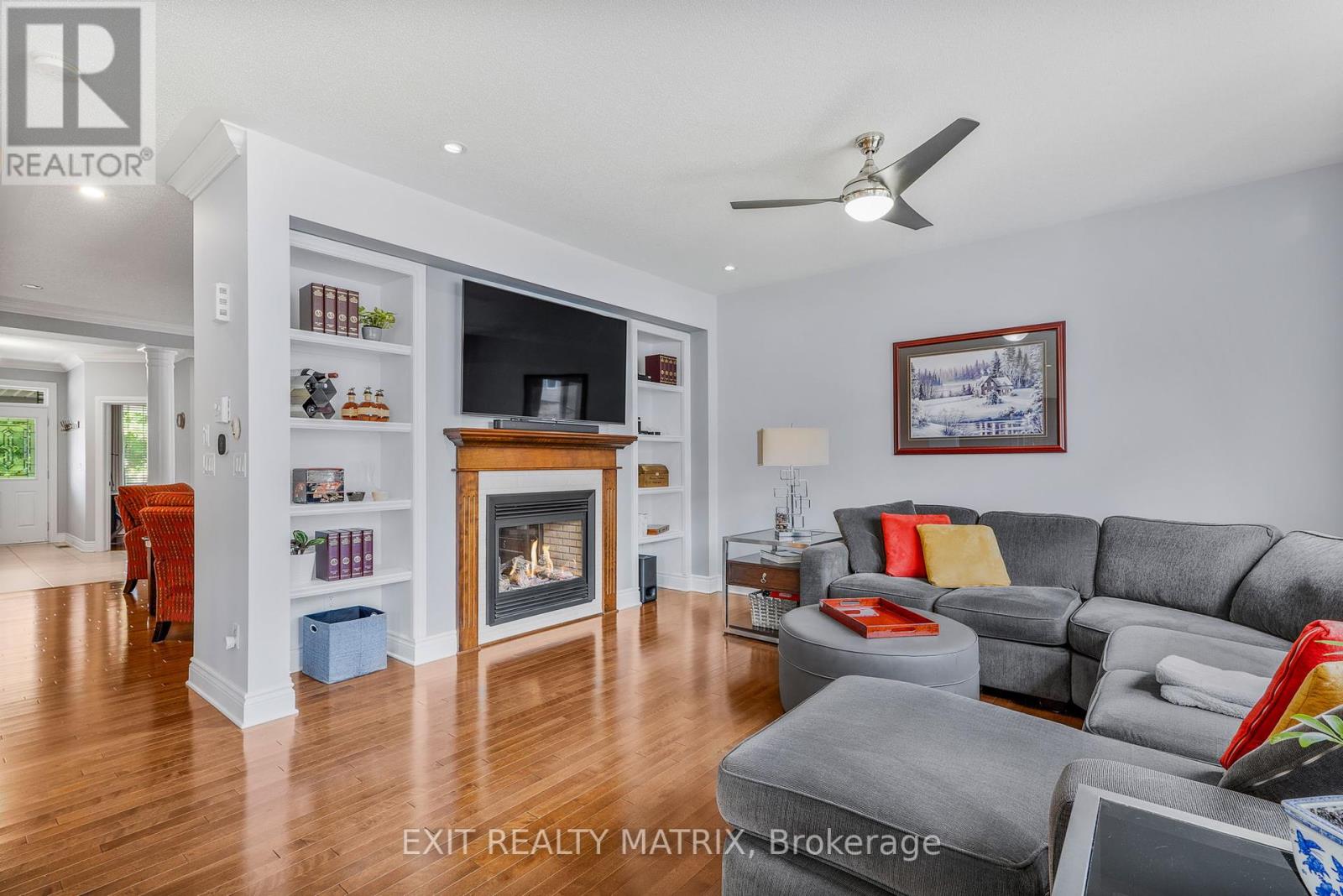 Photo 37 of 352 Oakcrest Way, Ottawa ON