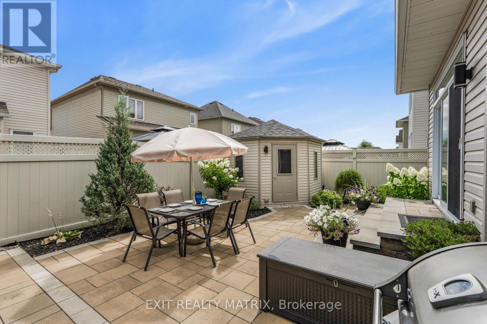 Photo 13 of 352 Oakcrest Way, Ottawa ON