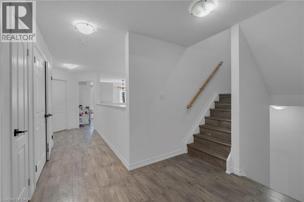 Photo 9 of 1433 Sheldon Street, Innisfil ON