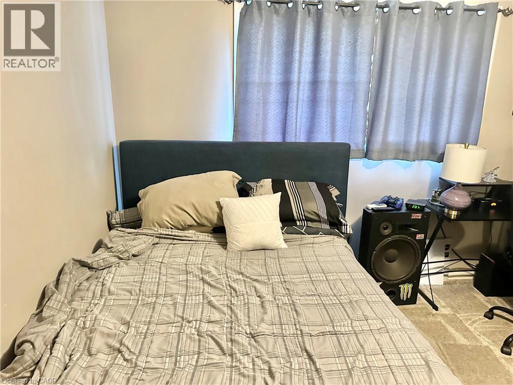 Photo 19 of 332 Spydell Street N, Delhi ON