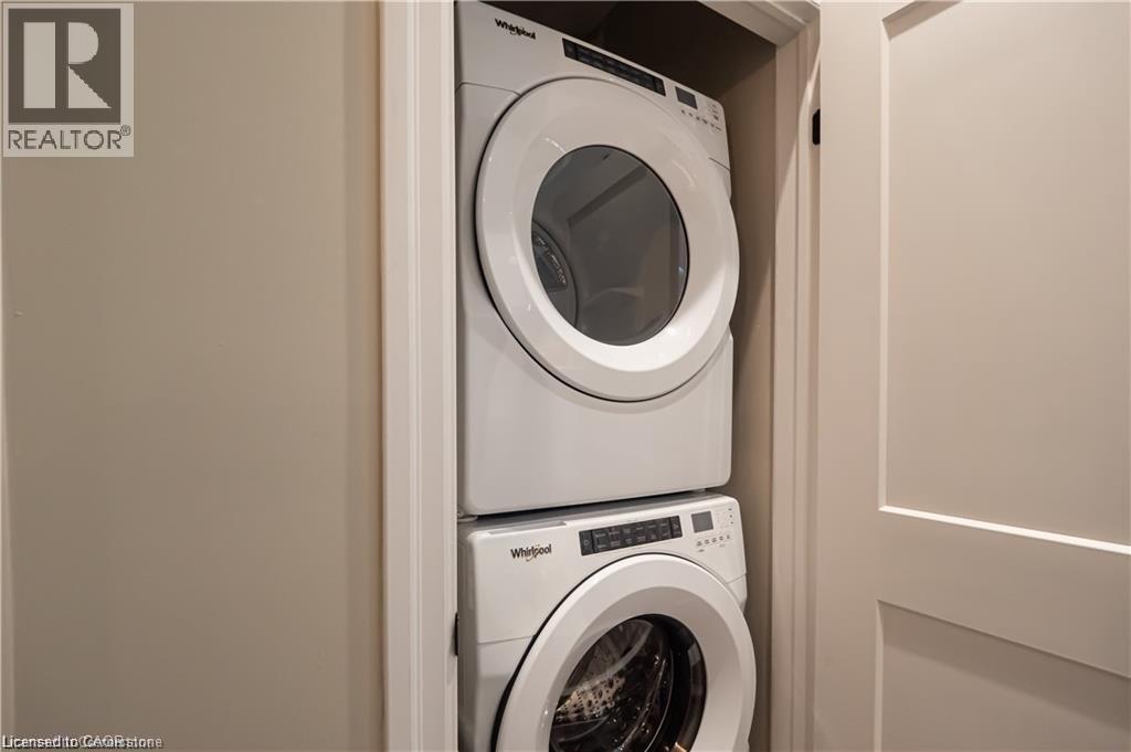 Photo 9 of 145 Wellington Street N Unit 1, Hamilton ON