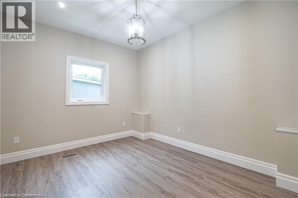 Photo 5 of 145 Wellington Street N Unit 1, Hamilton ON