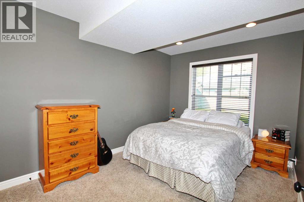 Photo 15 of 6 Laurel Close, Sylvan Lake AB