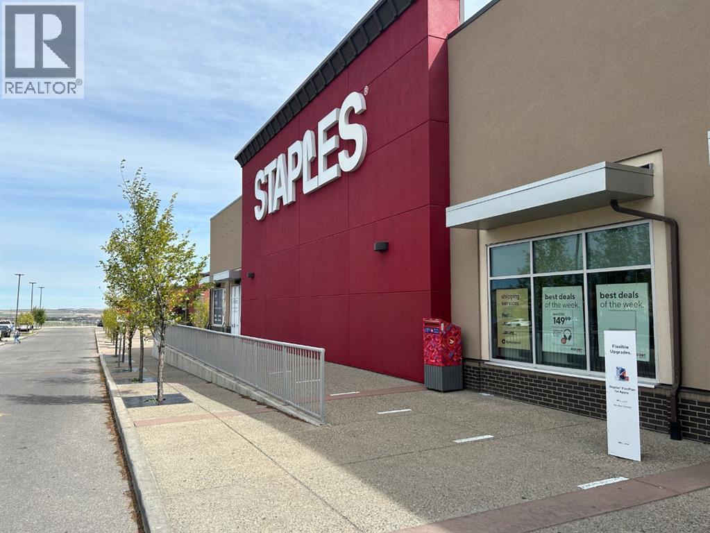 Single Family House for Sale in  Sherwood Mount NW Sherwood Calgary 