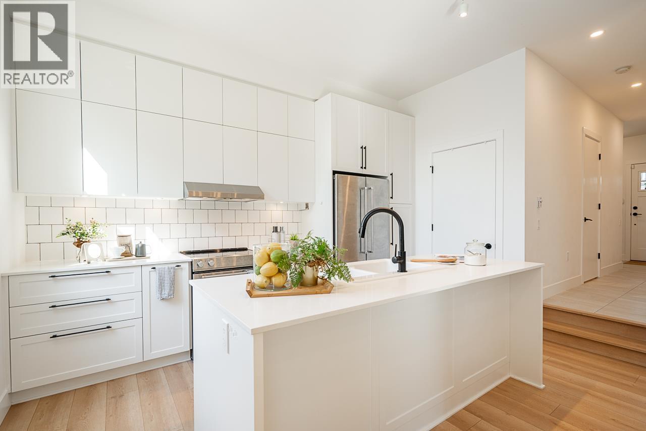 Photo 11 of 108 3529 Baycrest Avenue, Coquitlam BC