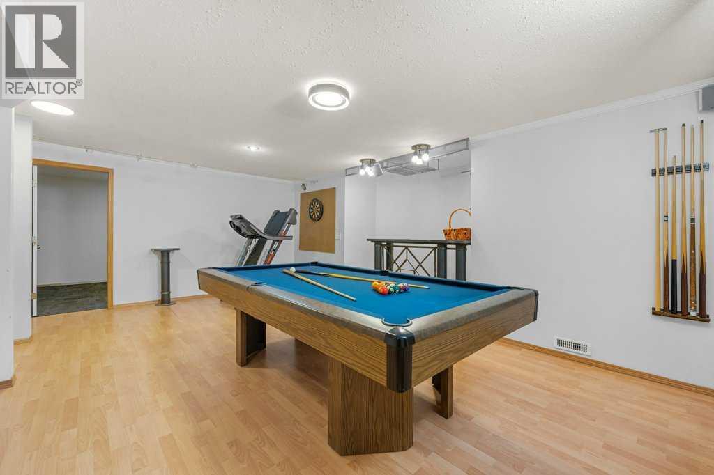 Photo 45 of 139 Douglasdale Point Se, Calgary AB