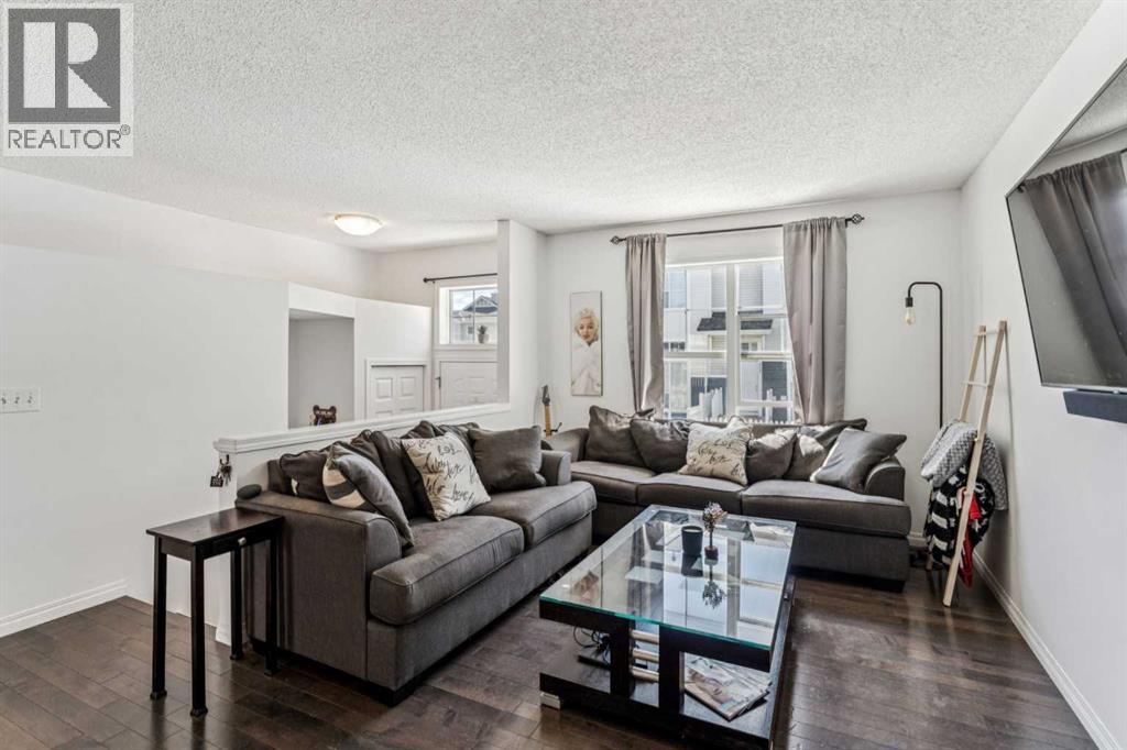 Photo 13 of 3096 New Brighton Gardens Se, Calgary AB