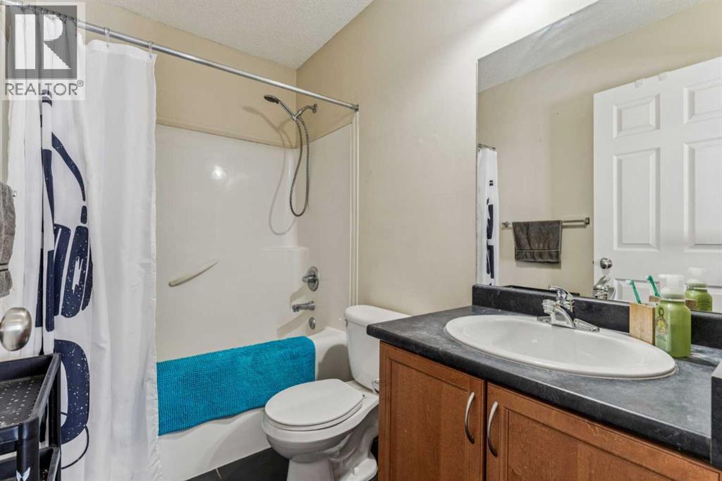 Photo 19 of 3096 New Brighton Gardens Se, Calgary AB
