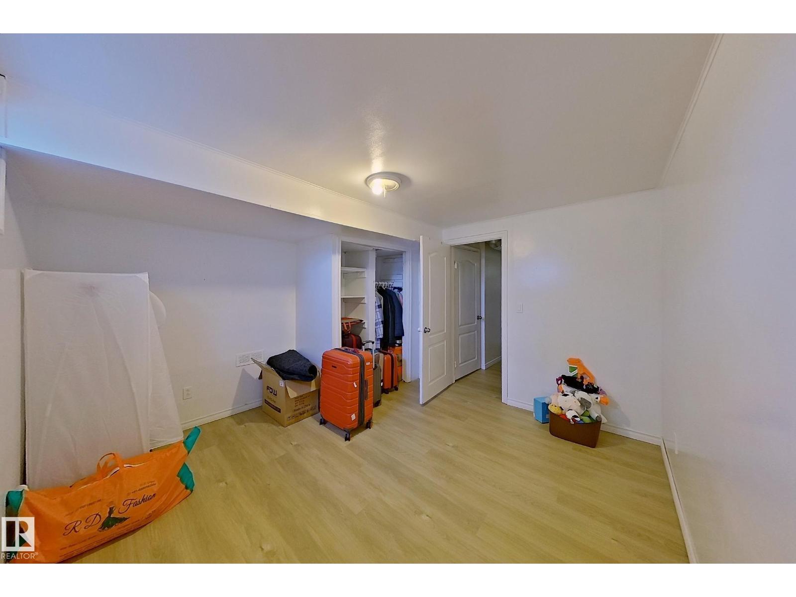 Photo 10 of 3054 28 Av Sw, Edmonton AB