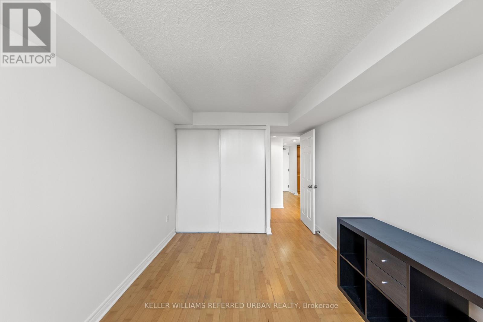 Photo 3 of 404 725 King Street W, Toronto ON