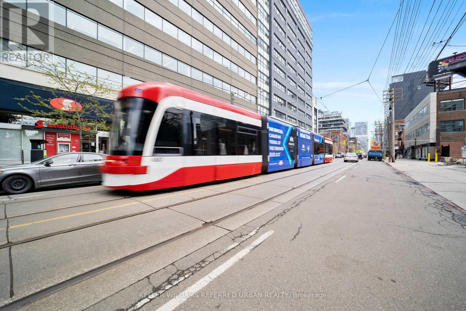 Photo 20 of 404 725 King Street W, Toronto ON