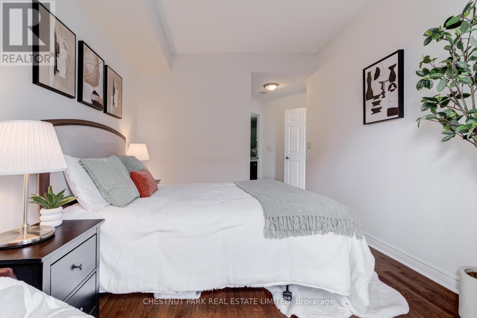 Photo 16 of 1711 736 Spadina Avenue, Toronto ON