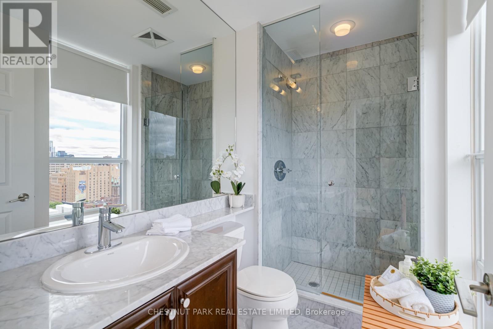 Photo 21 of 1711 736 Spadina Avenue, Toronto ON
