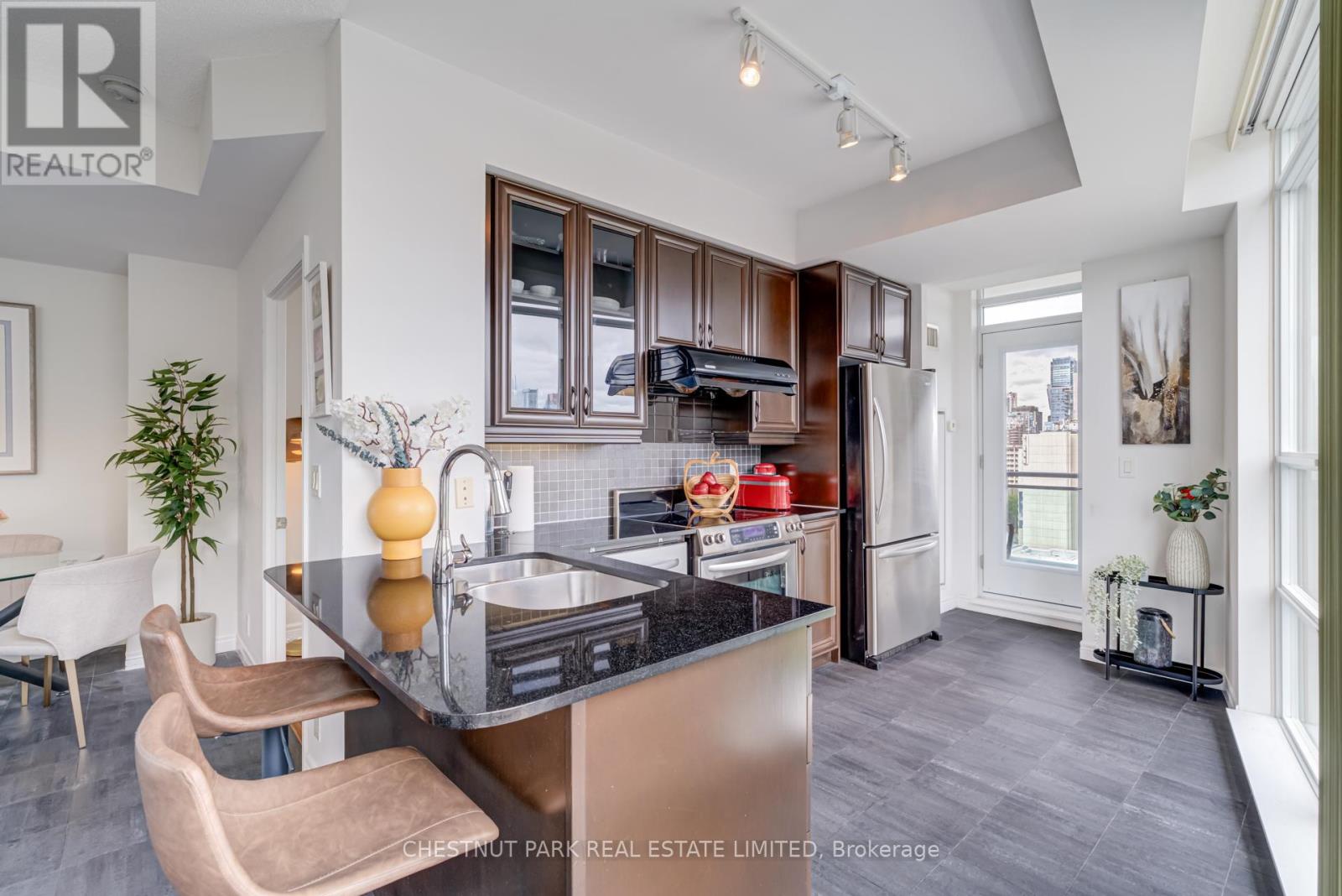 Photo 11 of 1711 736 Spadina Avenue, Toronto ON