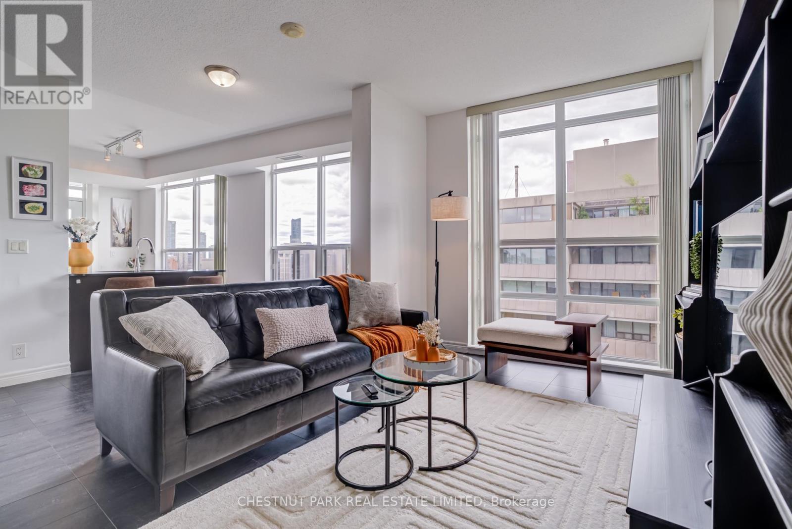 Photo 8 of 1711 736 Spadina Avenue, Toronto ON