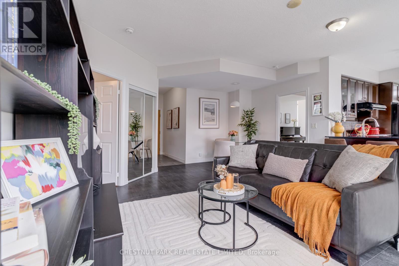 Photo 7 of 1711 736 Spadina Avenue, Toronto ON