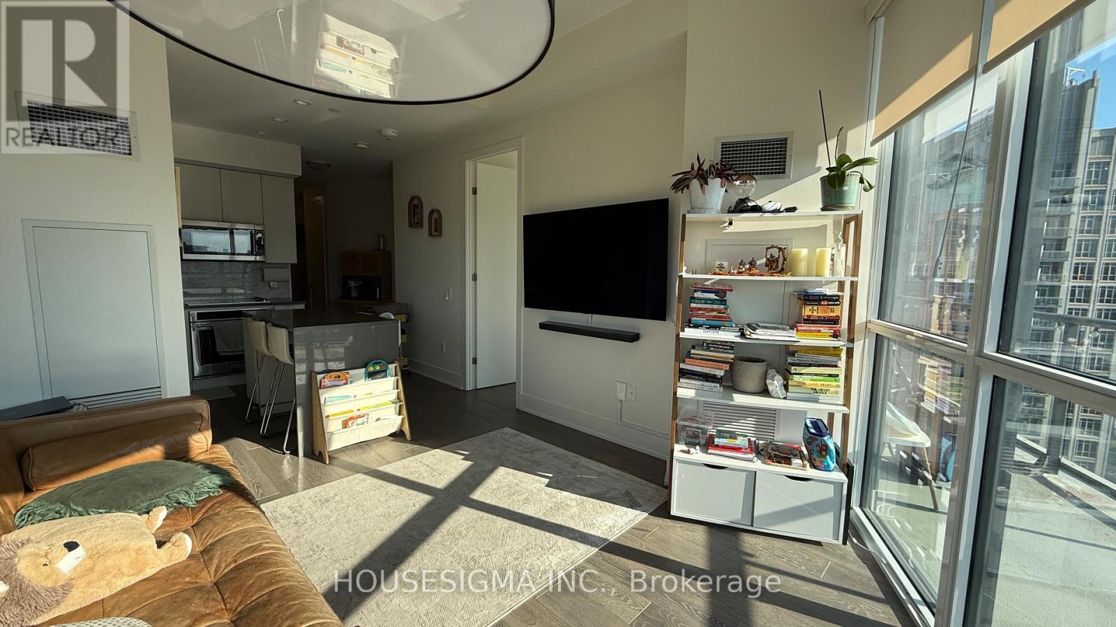 Photo 12 of Lph 4 38 Iannuzzi Street, Toronto ON