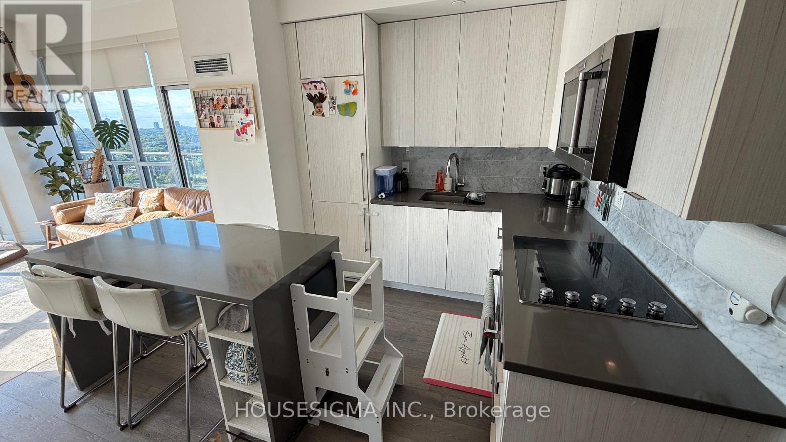 Photo 10 of Lph 4 38 Iannuzzi Street, Toronto ON