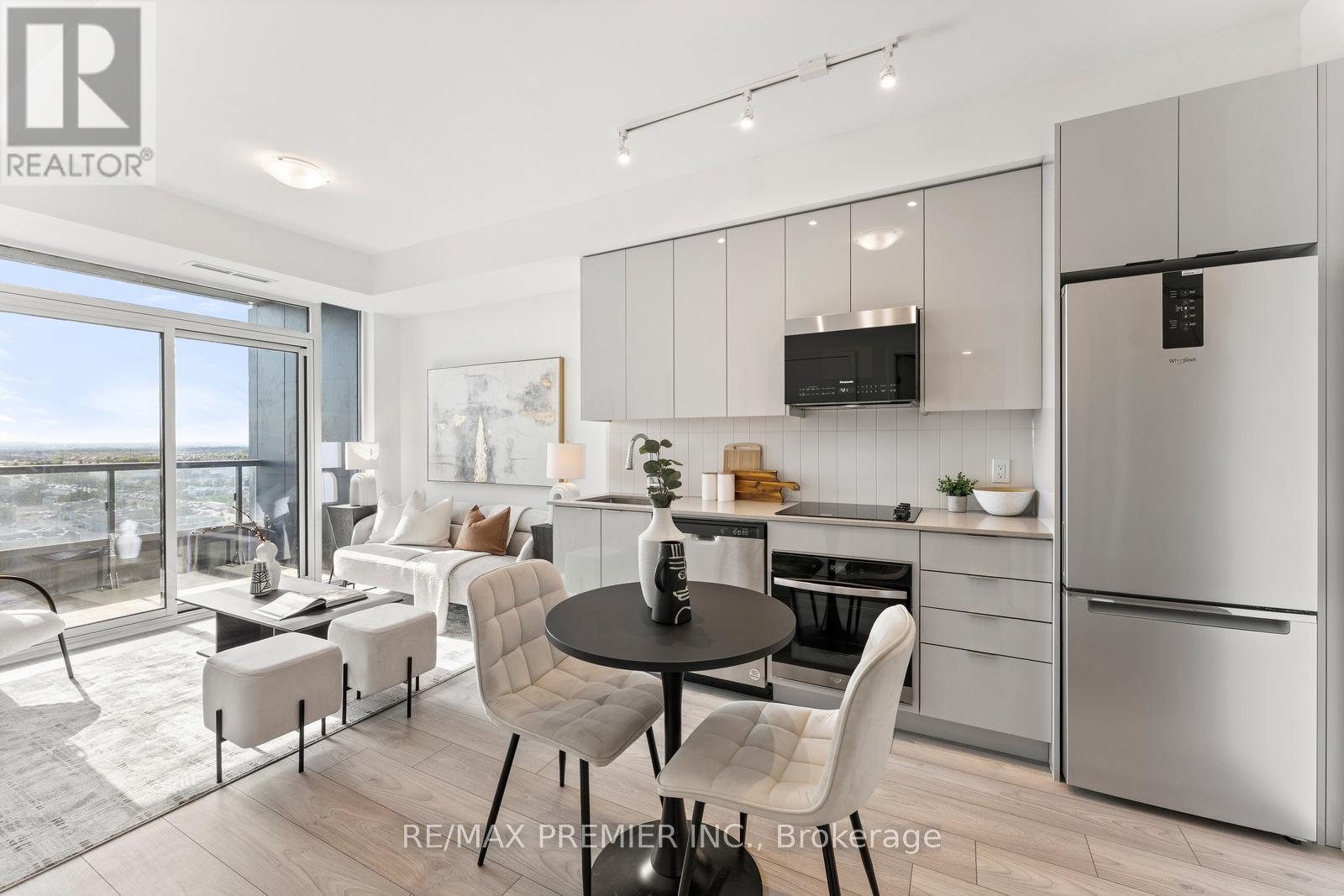 Photo 12 of 1412 10 Abeja Street, Vaughan ON
