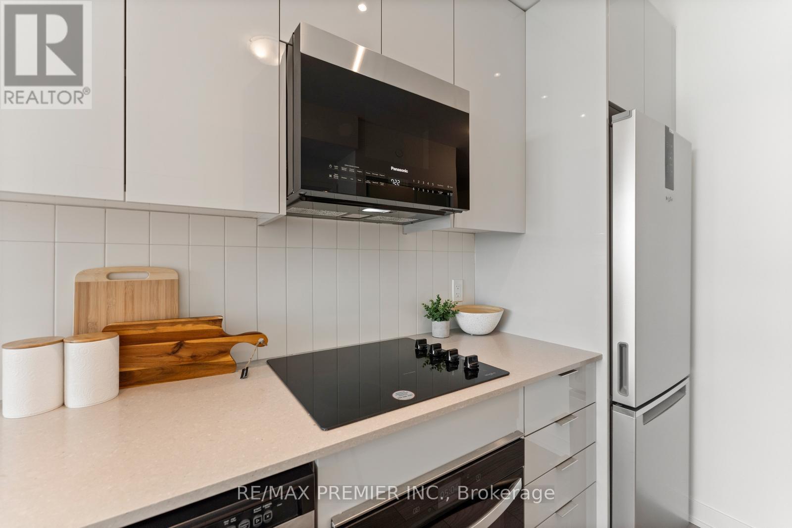 Photo 6 of 1412 10 Abeja Street, Vaughan ON