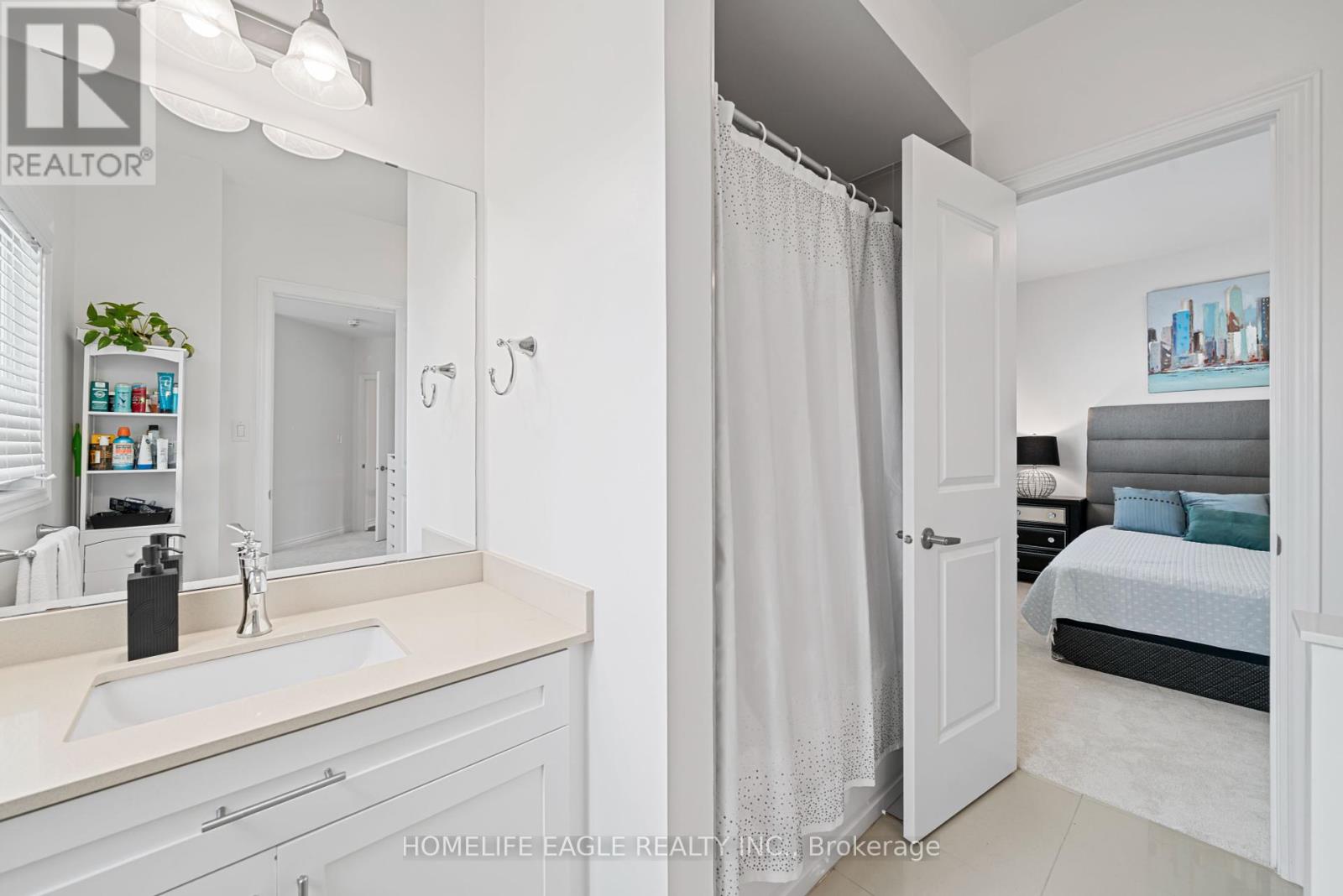 Photo 29 of 545 Clifford Perry Place, Newmarket ON