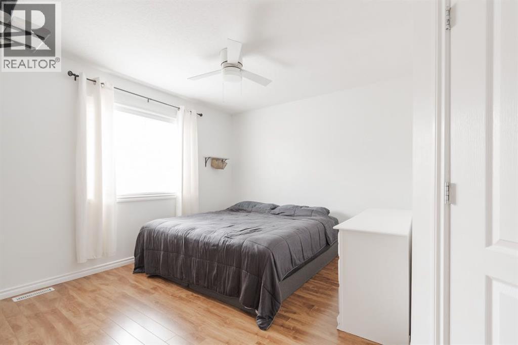 Photo 14 of 100 Swanson Crescent, Fort Mcmurray AB
