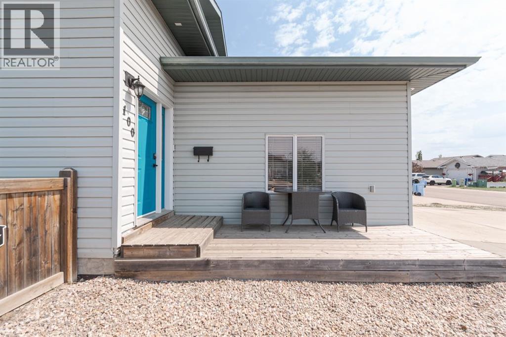 Photo 37 of 100 Swanson Crescent, Fort Mcmurray AB