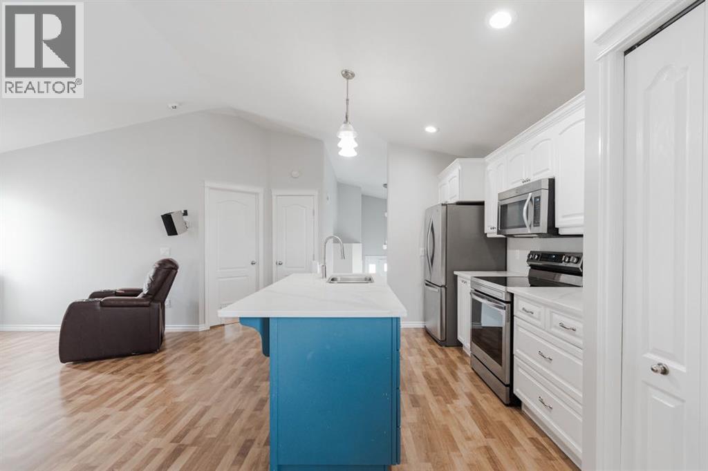 Photo 31 of 100 Swanson Crescent, Fort Mcmurray AB