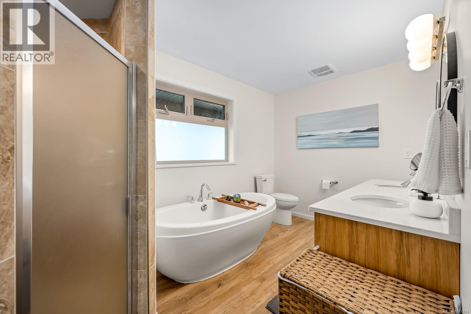1818 Little River Rd, Comox