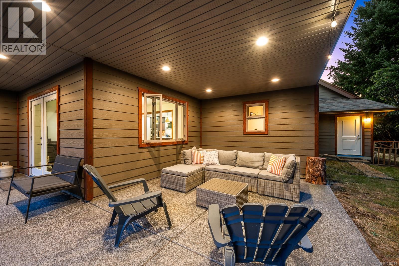 1818 Little River Rd, Comox