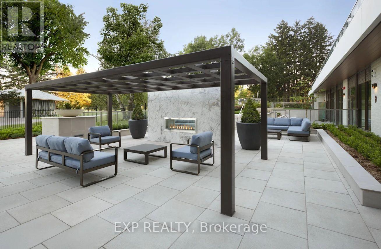 Photo 16 of 418 399 Royal Orchard Boulevard, Markham ON