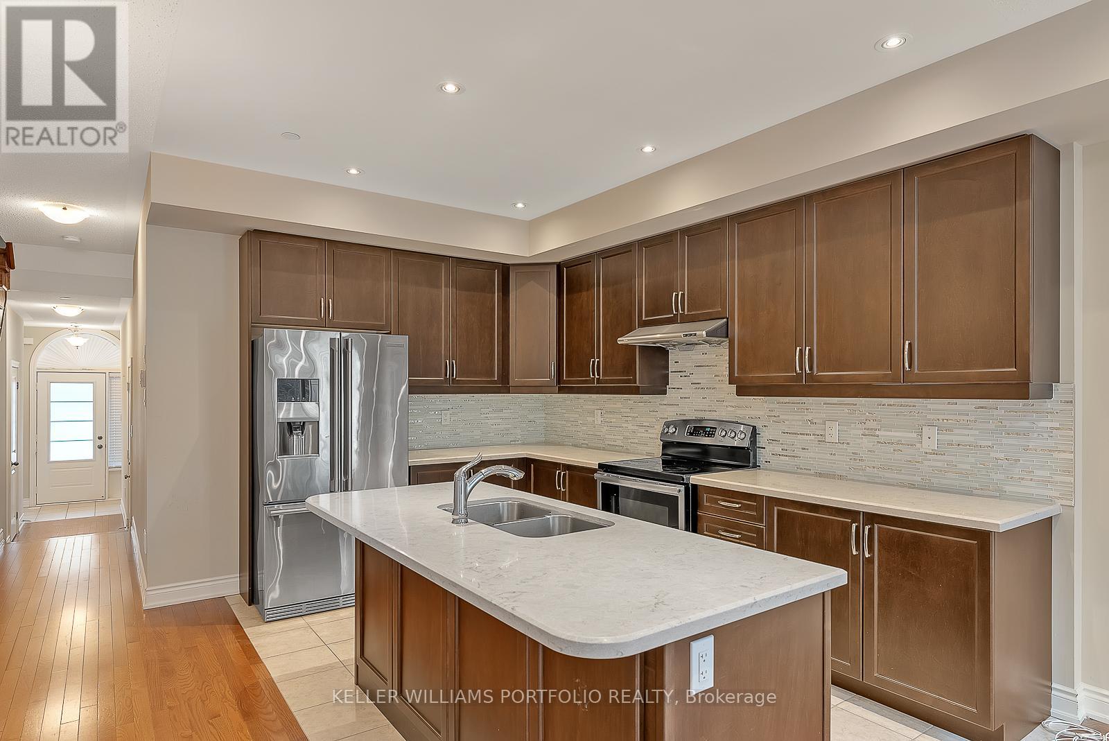 Photo 39 of 83 1331 Major Mackenzie Drive W, Vaughan ON