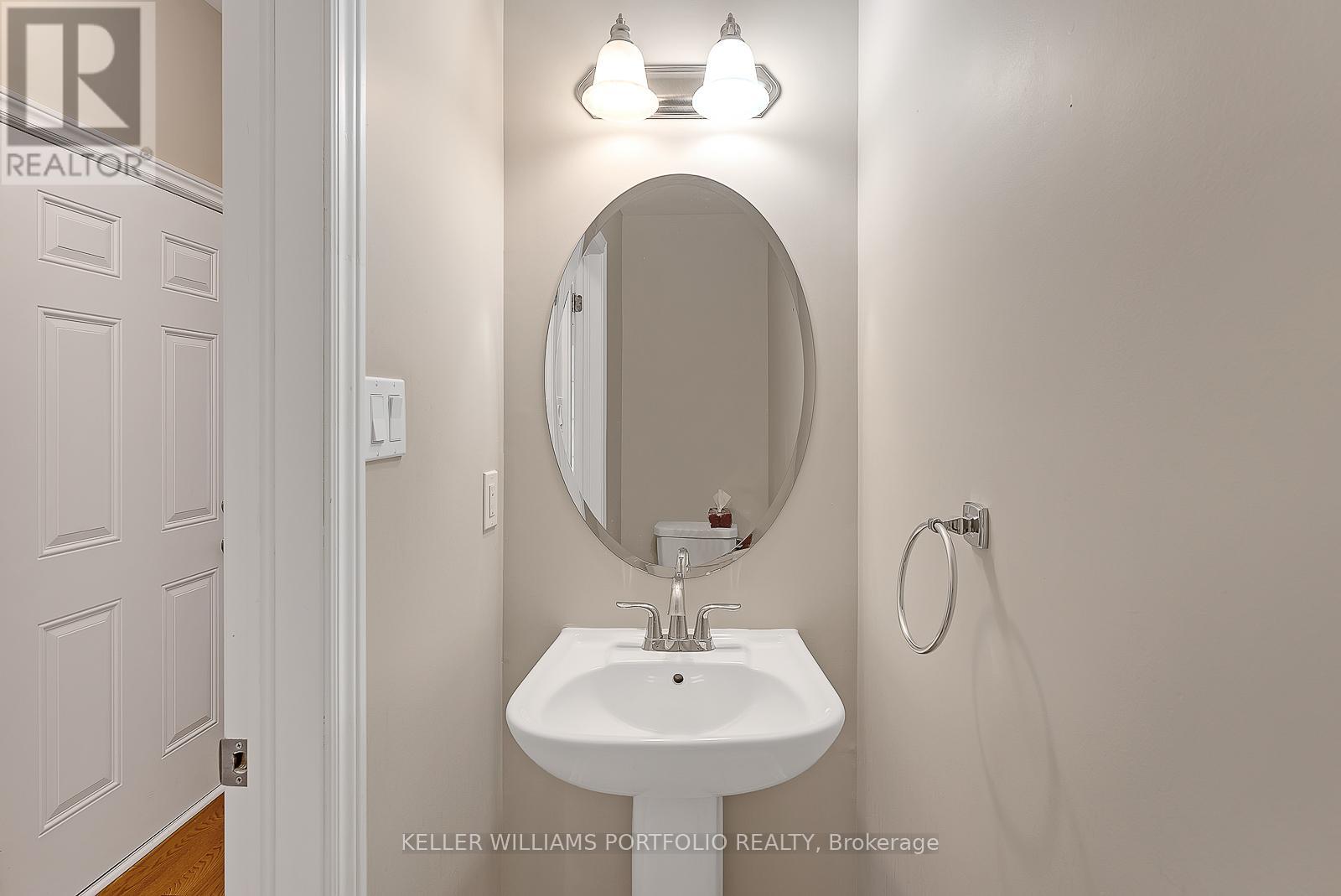 Photo 47 of 83 1331 Major Mackenzie Drive W, Vaughan ON