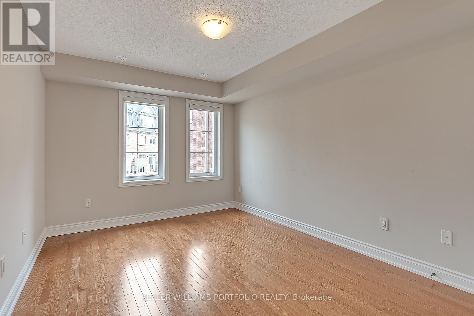 Photo 23 of 83 1331 Major Mackenzie Drive W, Vaughan ON