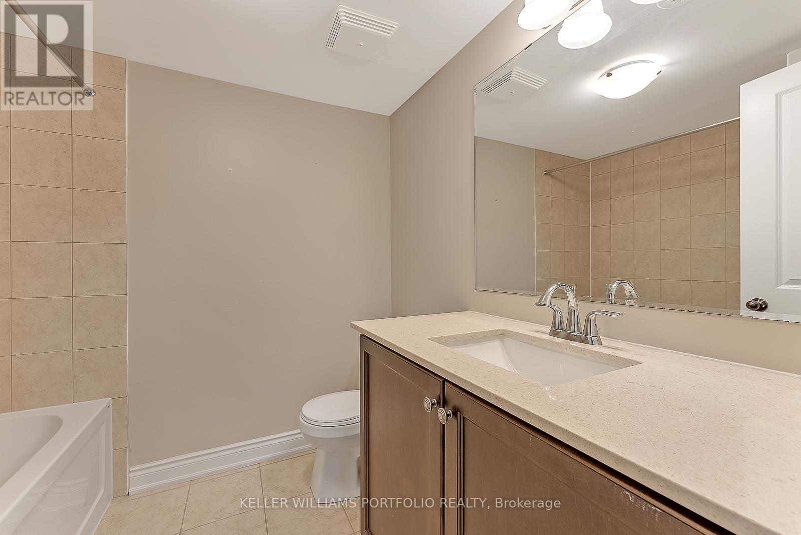 Photo 13 of 83 1331 Major Mackenzie Drive W, Vaughan ON