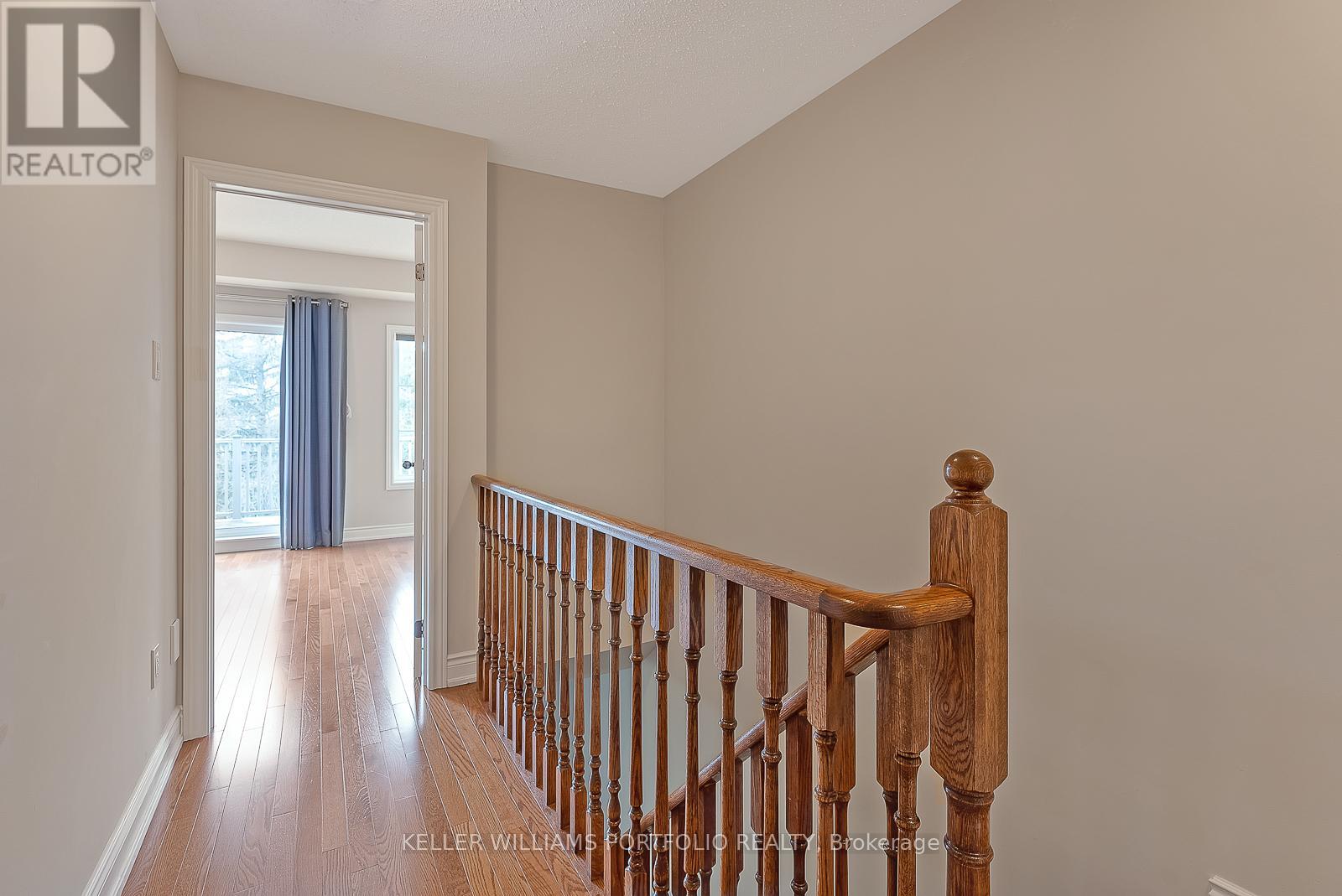 Photo 6 of 83 1331 Major Mackenzie Drive W, Vaughan ON