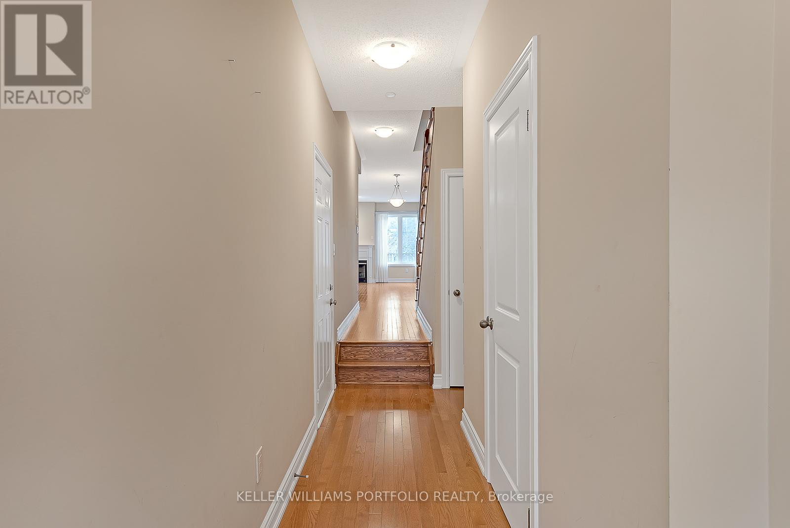 Photo 25 of 83 1331 Major Mackenzie Drive W, Vaughan ON