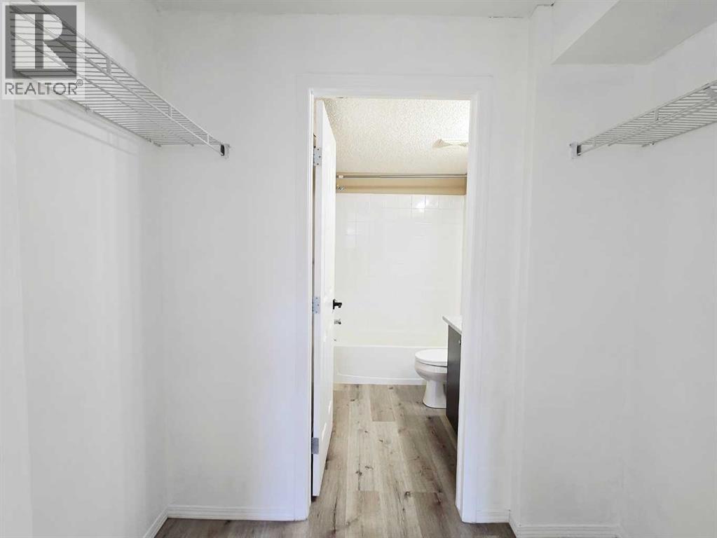 Photo 7 of 2218 60 Panatella Street Nw, Calgary AB