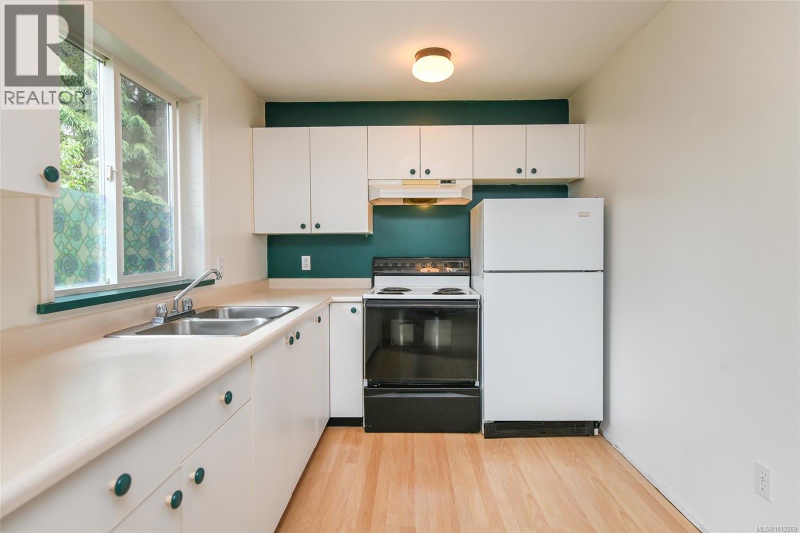 310 1050 Braidwood Rd, Courtenay