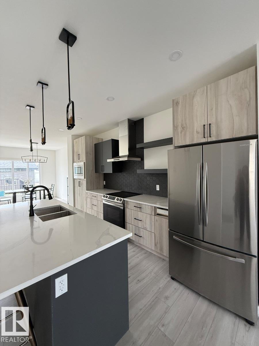 Photo 48 of 9826 158 St Nw, Edmonton AB