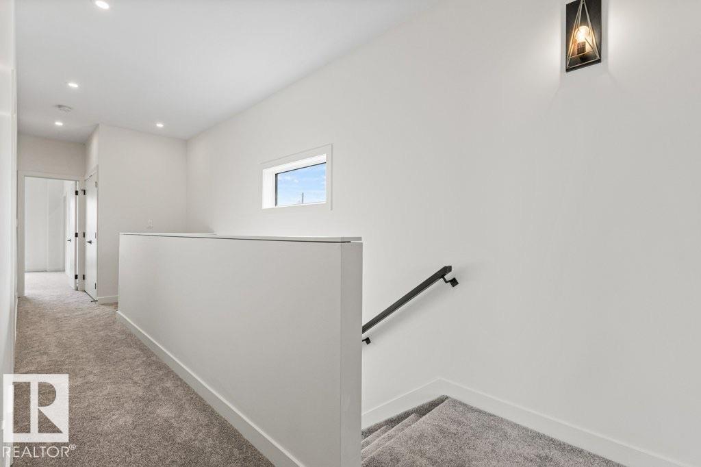 Photo 38 of 9826 158 St Nw, Edmonton AB