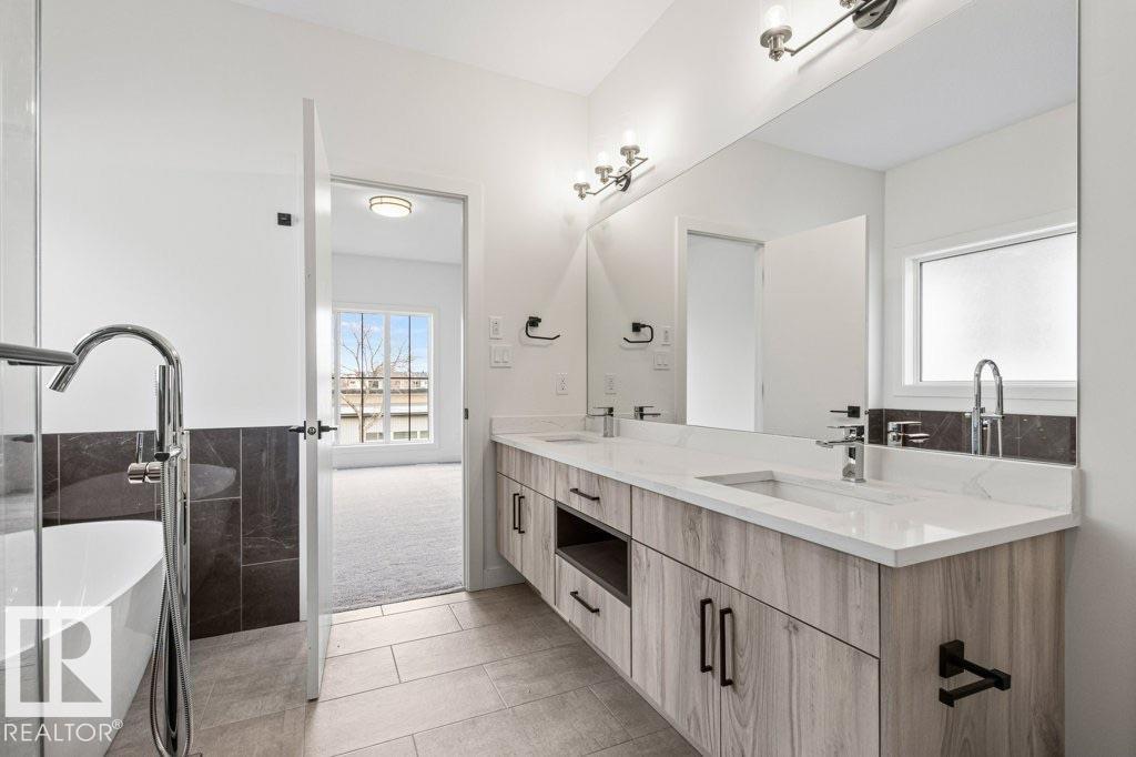 Photo 50 of 9826 158 St Nw, Edmonton AB