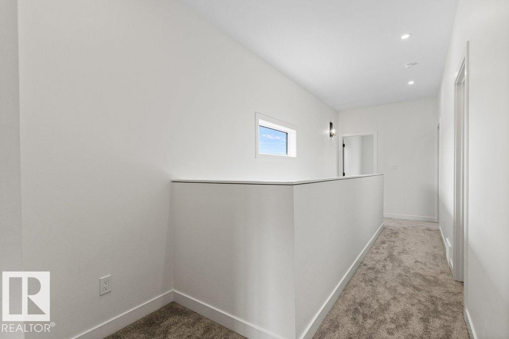 Photo 36 of 9826 158 St Nw, Edmonton AB