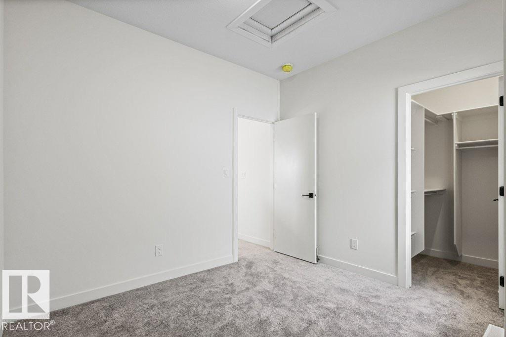 Photo 23 of 9826 158 St Nw, Edmonton AB