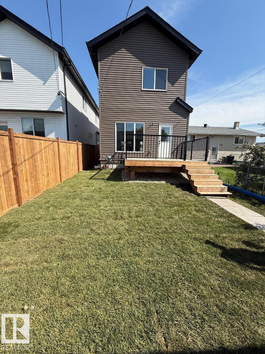 Photo 28 of 9826 158 St Nw, Edmonton AB