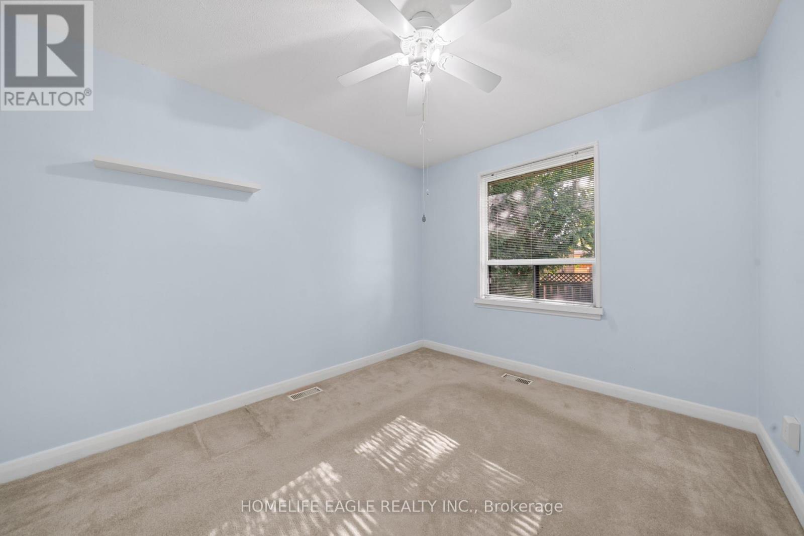 Photo 15 of 50 Tormore Drive, Richmond Hill ON