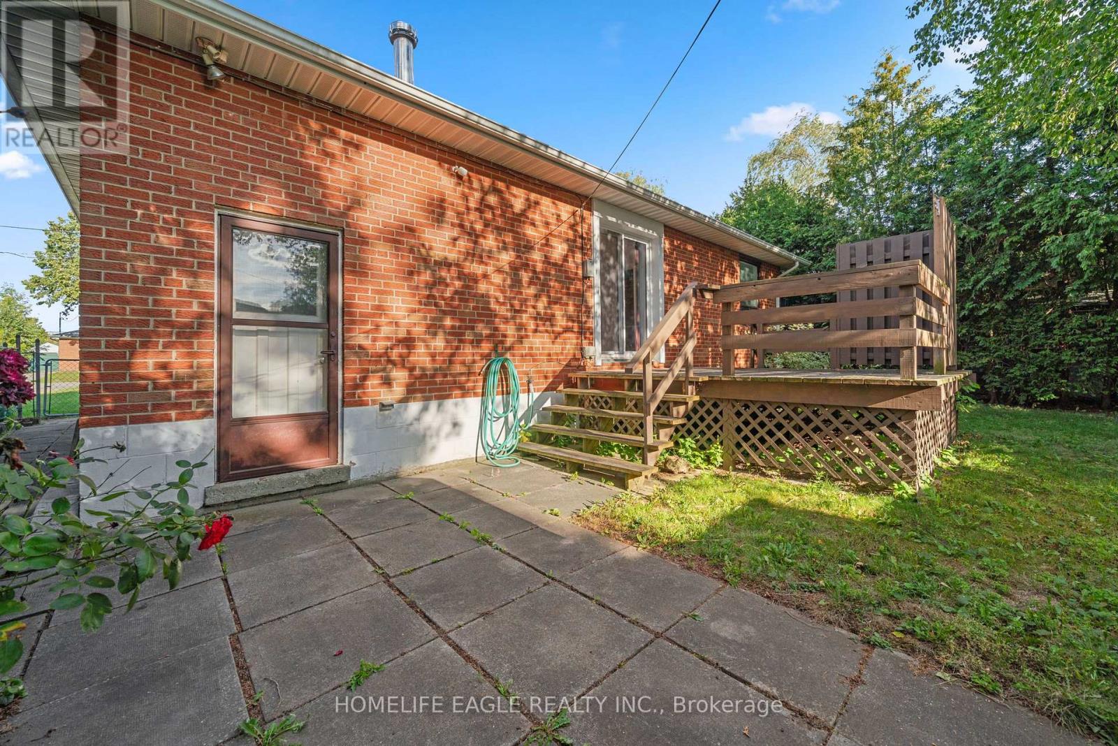 Photo 22 of 50 Tormore Drive, Richmond Hill ON