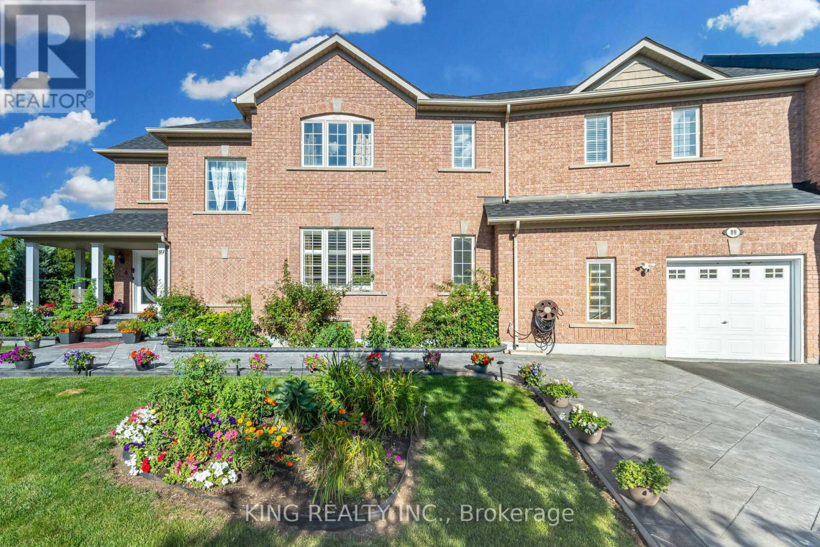Photo 33 of 89 Crystal Glen Crescent, Brampton ON